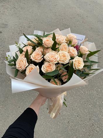 Букет Кремовые розы Латте в Усть-Качка